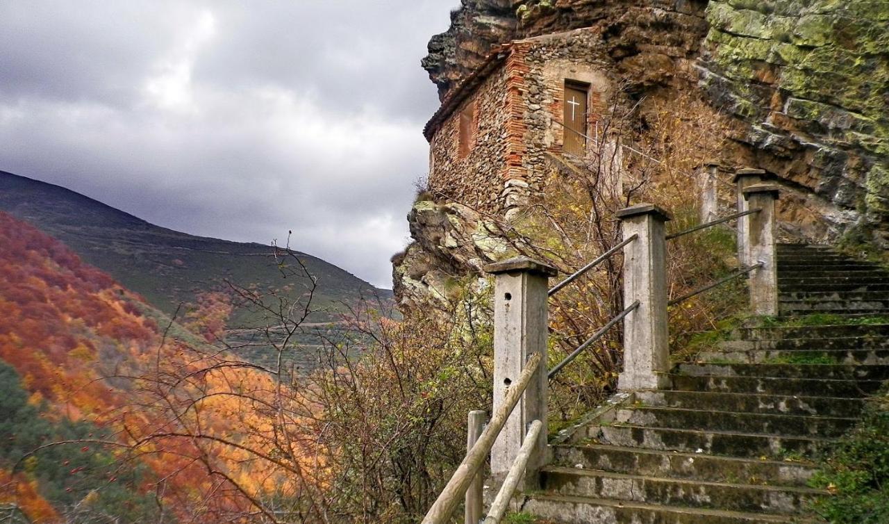 Casa Rural La Campana Con O Sin Atico San Millan De La Cogolla Exterior photo